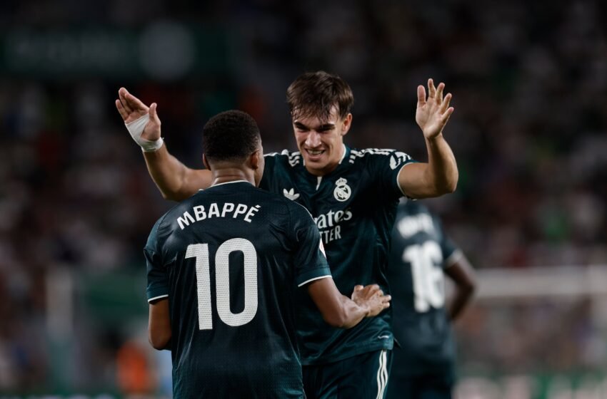  Carlos Espí sustituye a Ferran Torres en la selección española