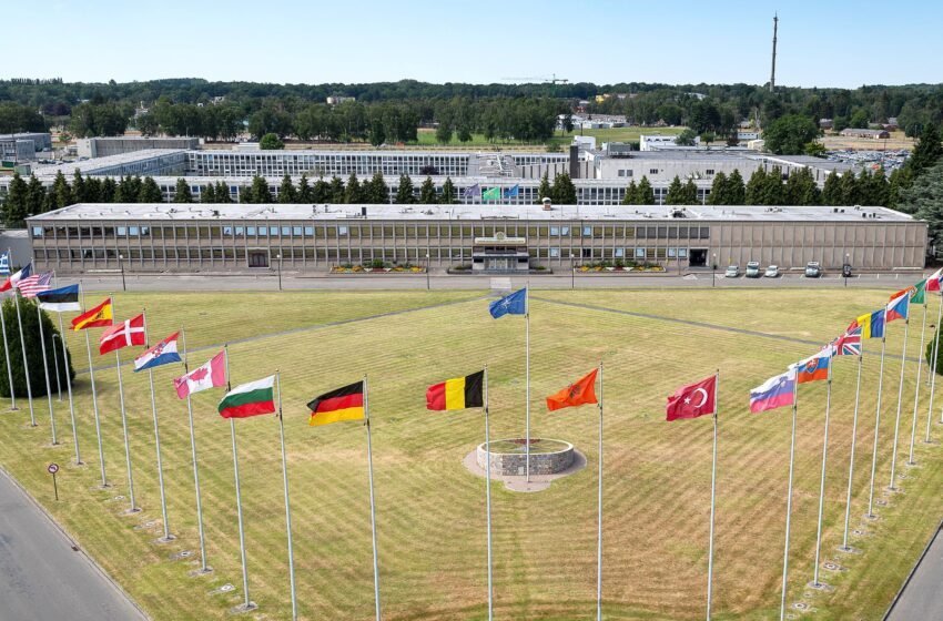  Detenida en el cuartel general militar de la OTAN una becaria acusada de espionaje