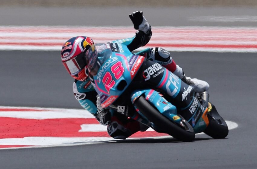  Máximo Quiles, el protegido de los Márquez, se proclama campeón de Moto3