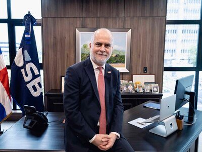  "Con las manos abiertas", Alejandro Fernández W. se despide de la SB