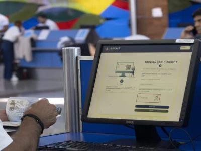  Avería afecta plataforma de Migración; trabajan habilitación e-ticket
