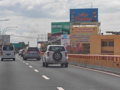  Establecen nuevas tarifas para las vallas publicitarias en SDE