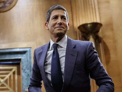  La Fed inicia su primera reunión de tasas presidida en la Fe por Warsh