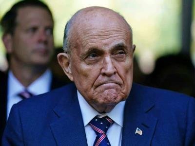  Rudy Giuliani hospitalizado en condición crítica pero estable