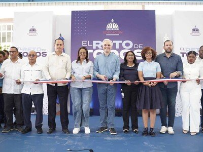  Inauguración escuela básica Félix Sosa en Las Terrenas