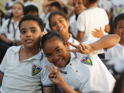  Inefi: Inaugura aula de psicomotricidad en Santiago