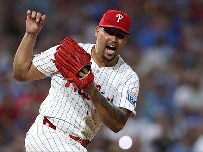  Jhoan Durán salva su número 20 en triunfo 2-1 de Filis sobre Mets