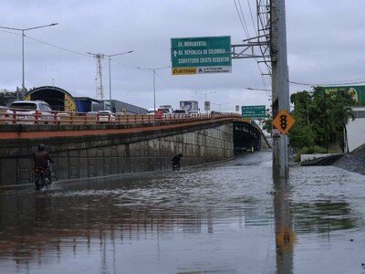  Lluvias intensas evidencian fallas en drenaje Santo Domingo