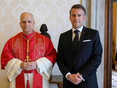  Emmanuel Macron abordó con el papa León XIV el deseo de paz