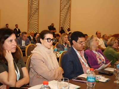  Realizan convención sobre la salud visual en el país
