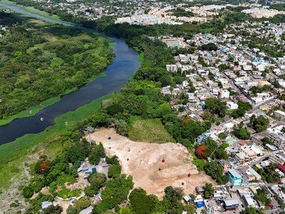  Relleno ilegal en Sabana Perdida avanza hacia el río Ozama