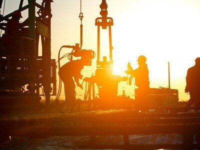  ExxonMobil y Chevron reportan beneficios extraordinarios