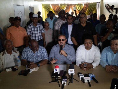  Transportistas descartan alza del pasaje y demanda agilizar el Bonogás