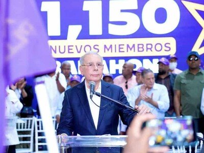  PLD: Danilo Medina llama a votar en la consulta de octubre